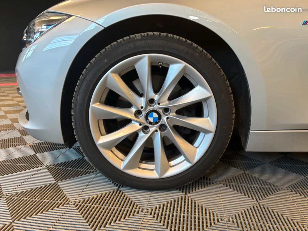BMW SERIE 3 TOURING F31 LCI2 330i xDrive 252 ch BVA8 Lounge (image 37)