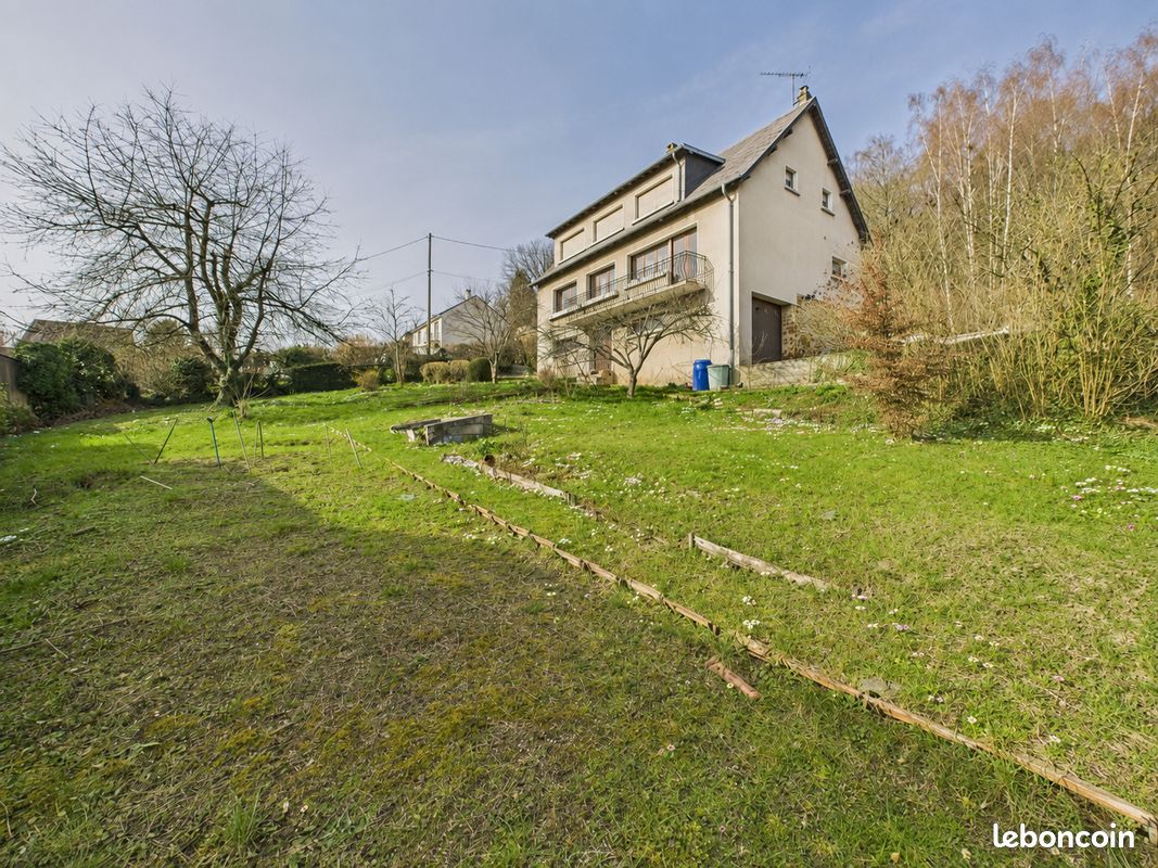 Maison 6 pièces 136 m² · à Nouzonville · 136 m² · 160 000 €