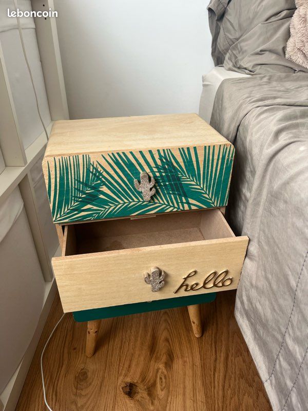 Petite commode/ table de chevet (image 6)