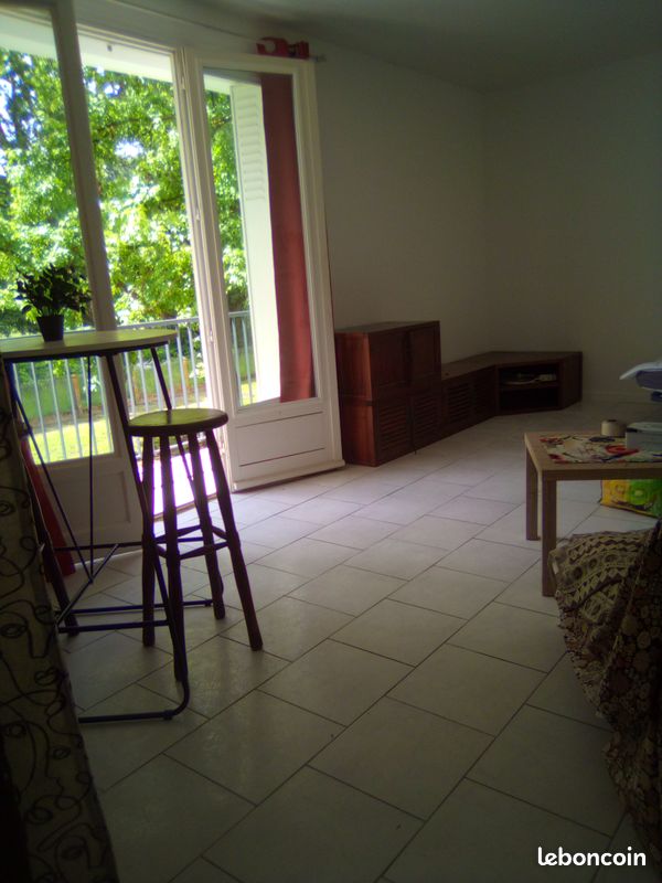 Appartement 1 pièce 30 m² · à Jurançon · 30 m² · 500 €