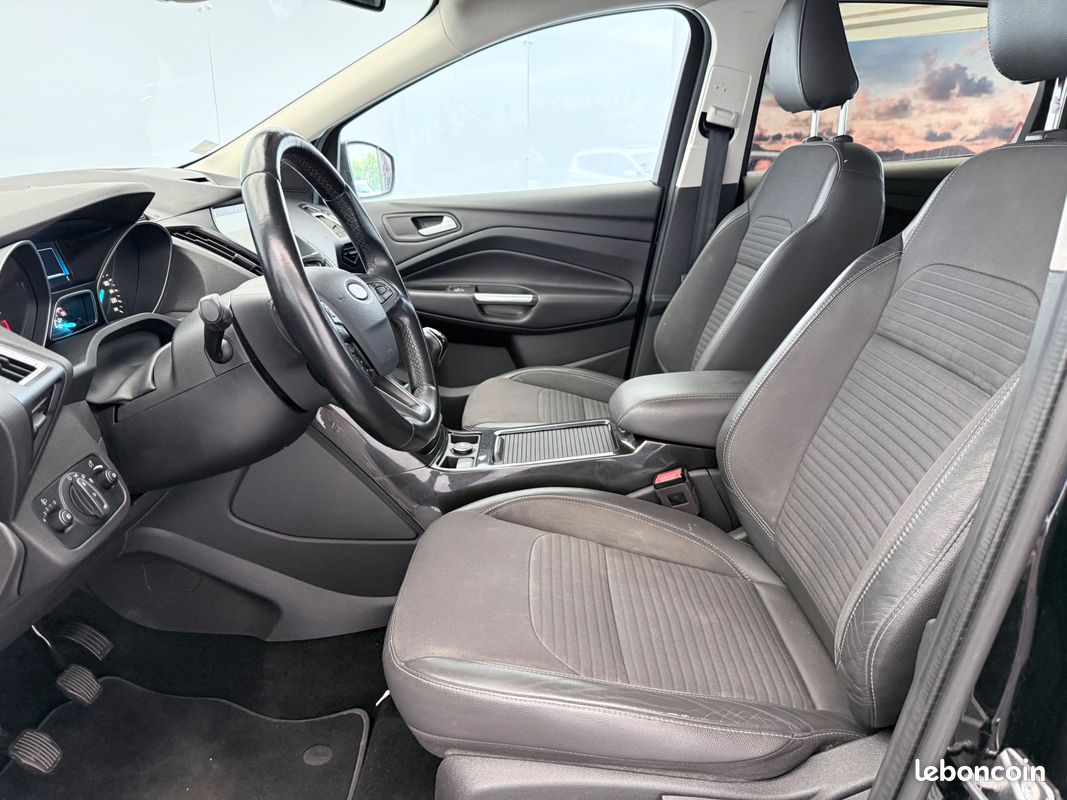 Ford Kuga 1.5 Tdci 120 Titanium 12/2017 98.245 kms (image 6)