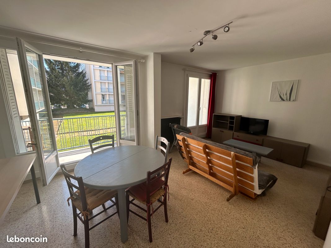 Appartement 2 pièces 54 m² · à Saint-Martin-d'Hères · 54 m² · 680 €/mois