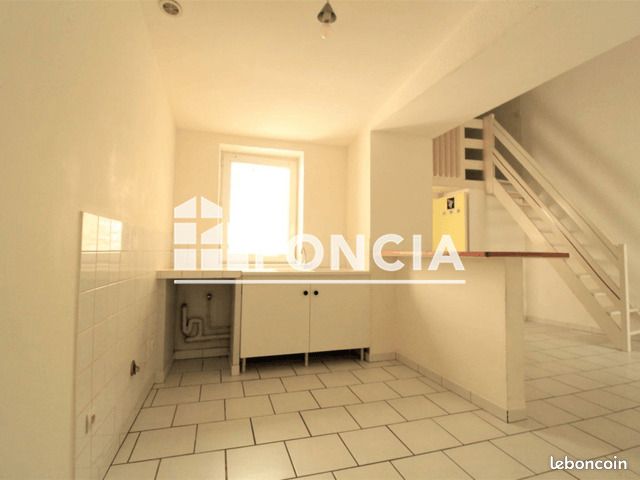 Appartement 1 pièce 36 m² · à Nîmes · 36 m² · 416 €