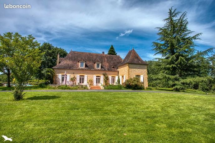 Maison 9 pièces 198 m²
