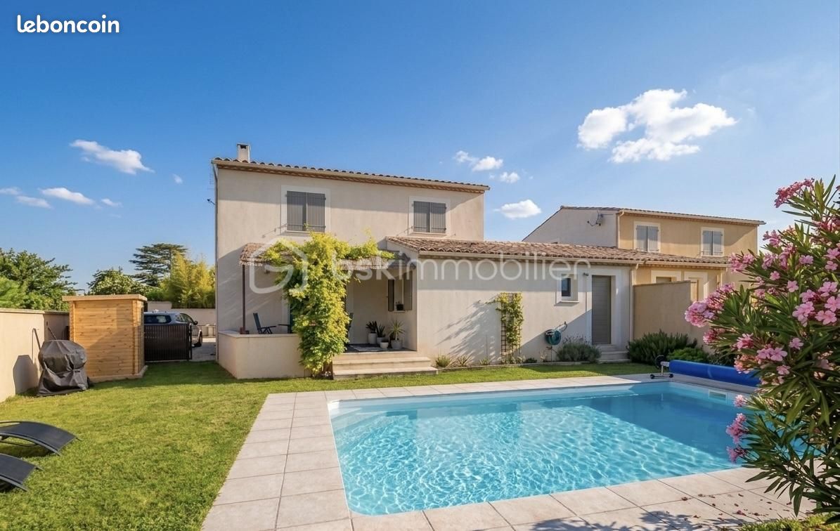 Maison 6 pièces 114 m² · à Rochefort-du-Gard · 114 m² · 388 000 €