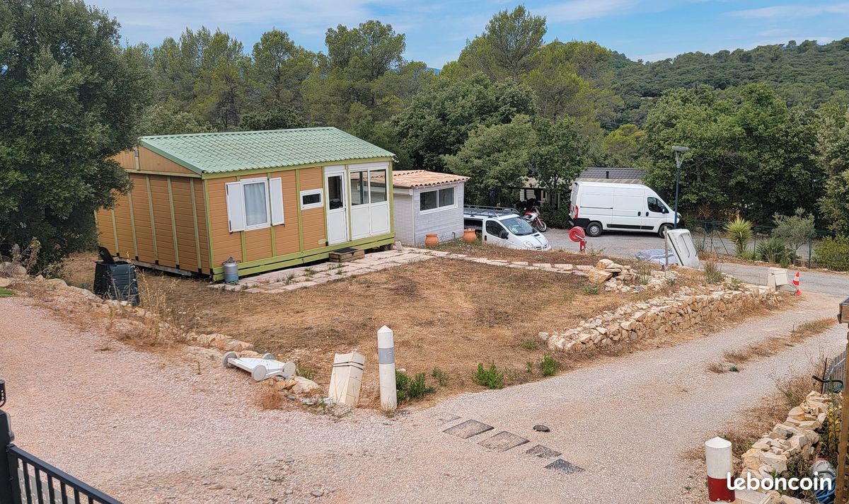 Terrain 342 m² avec chalet mobil home dans PRL Résidence de loisirs – Côte d’azur (VAR) · à Rocbaron · 149 000 €