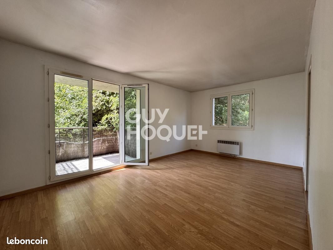 Appartement 2 pièces 40 m² · à Corbeil-Essonnes · 40 m² · 742 €