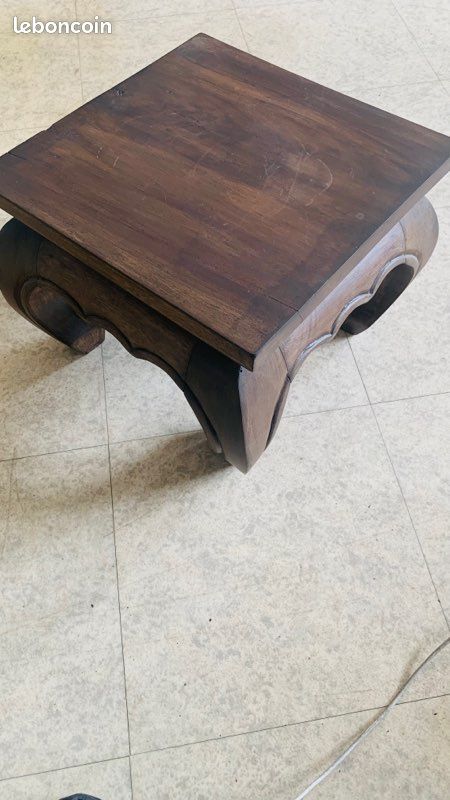 Table (image 1)
