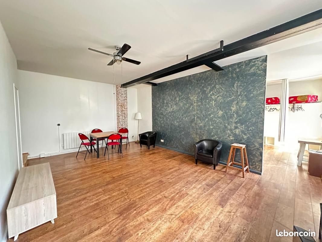 Appartement 2 pièces 28 m² · à Paris · 28 m² · 2 100 €