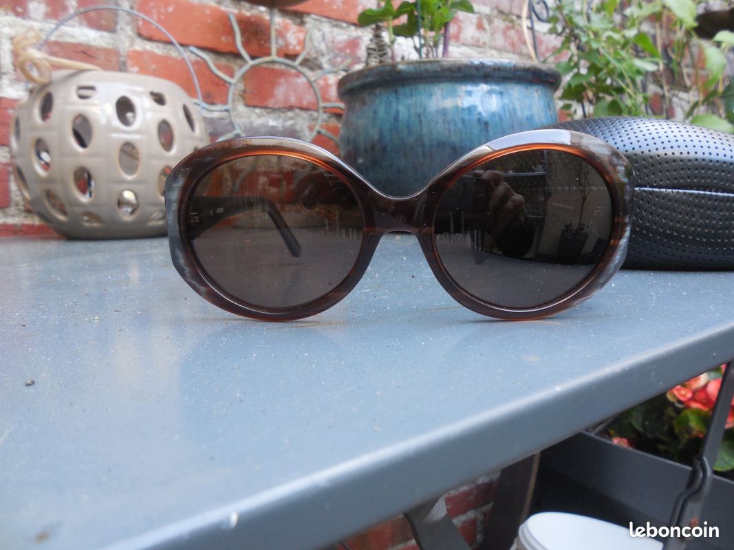 Lunettes de soleil GUESS neuves (image 3)