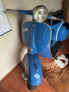 Vespa sprint veloce 150 (image 1)