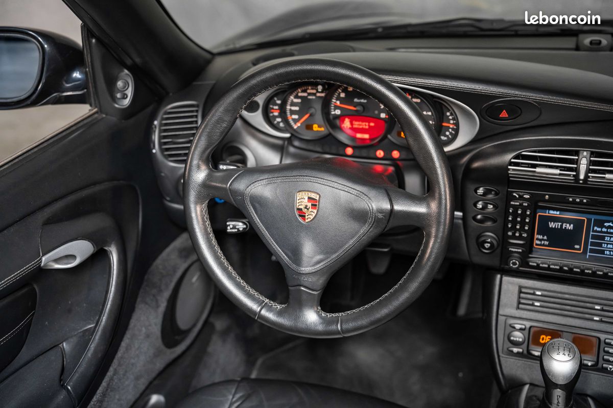 Porsche 911 (996.2) Turbo X50 Cabriolet 450 CH - Boite Manuelle - Bose - X50 - Hard Top - Short Shifter - Pack Alu / Cuir - Suivi Complet (image 7)