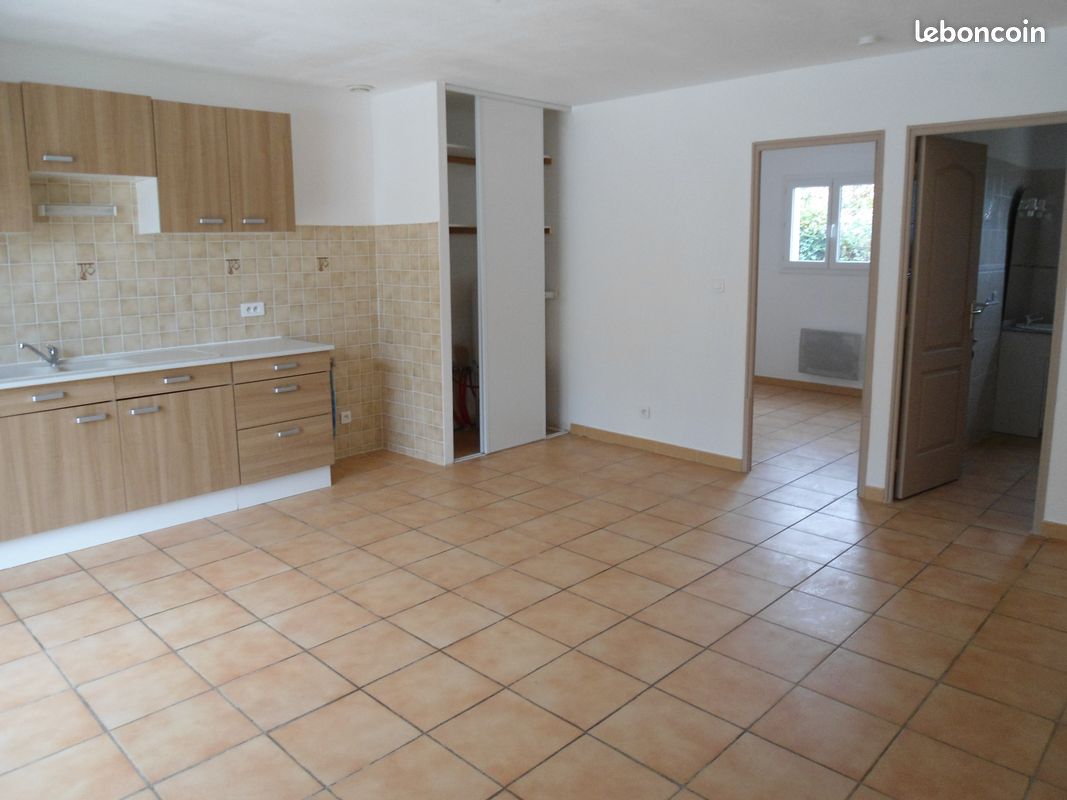 Appartement 2 pièces 40 m² · à Abeilhan · 40 m² · 550 €/mois
