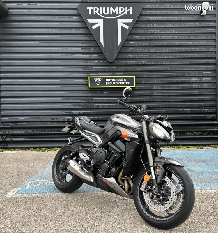 Triumph STREET TRIPLE 765 RS (image 1)