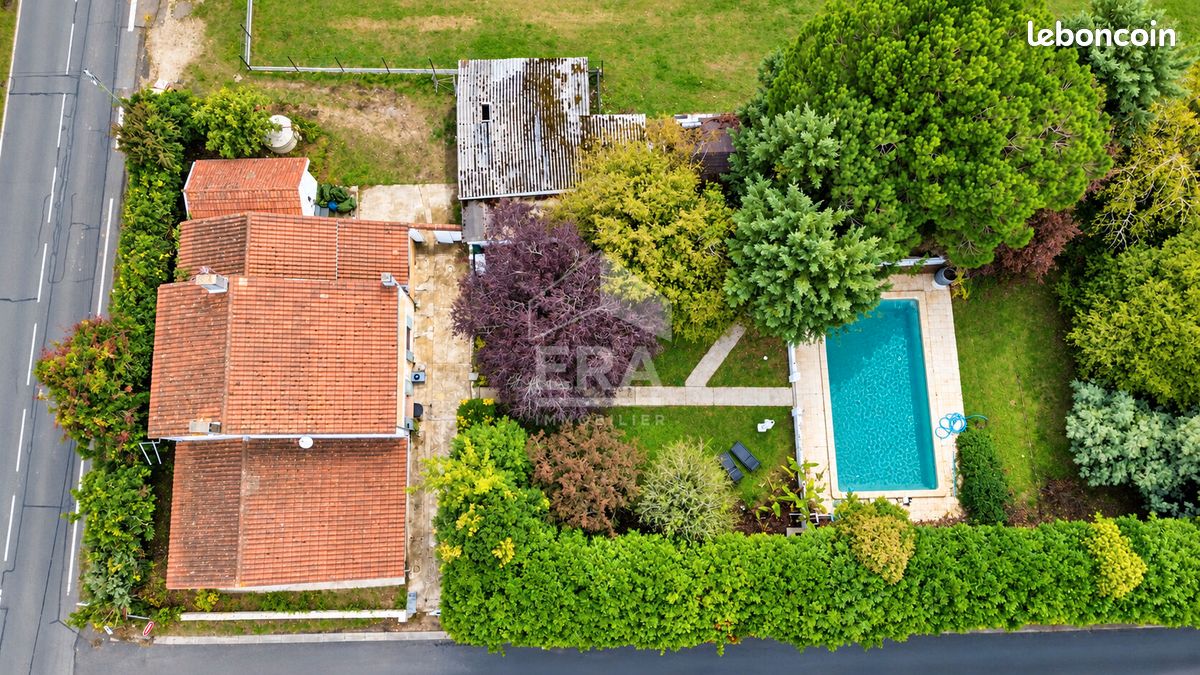 Maison 5 pièces 186 m² · à Bourg · 186 m² · 269 000 €