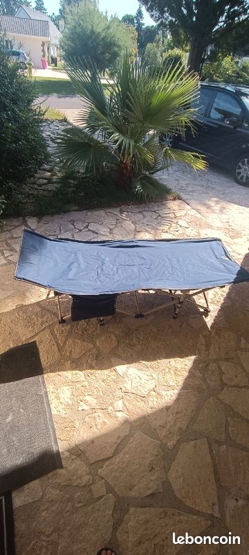 Lit de camp (camping pêche) (image 1)