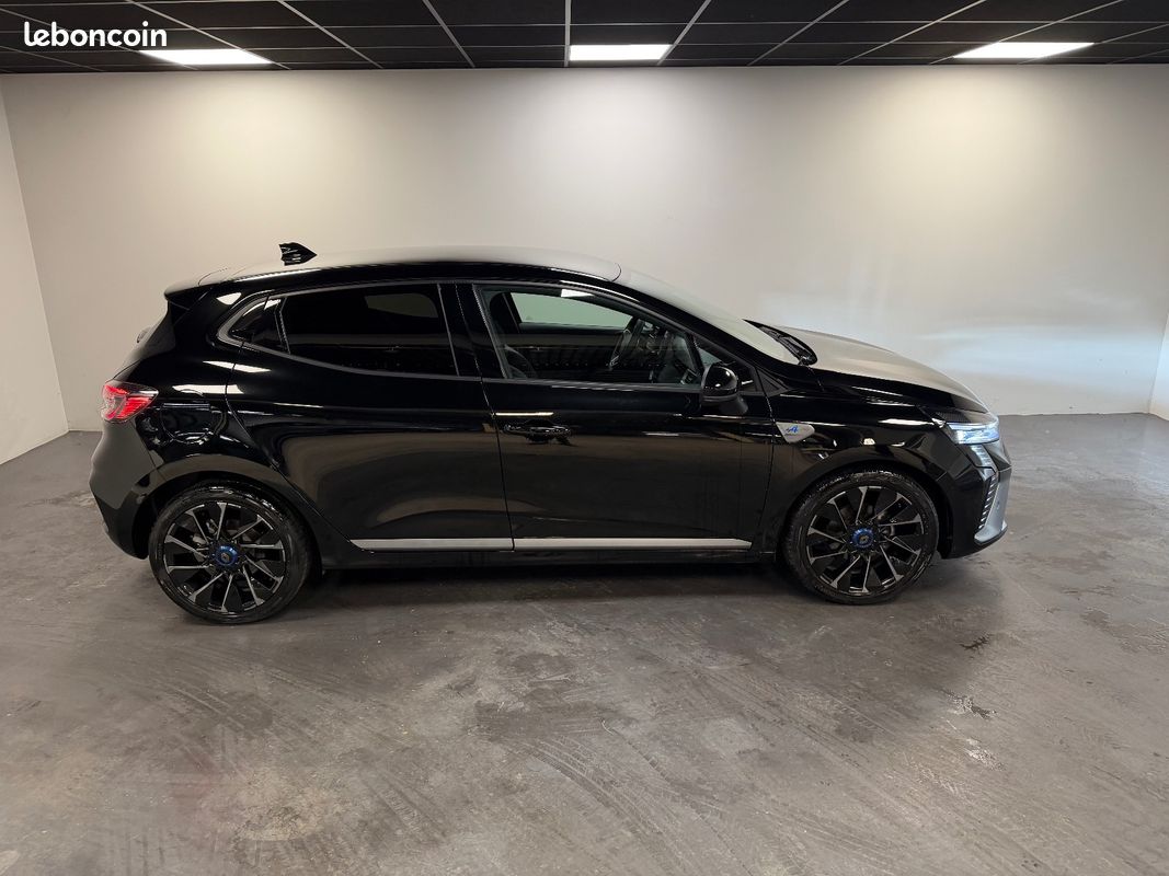 RENAULT CLIO V NOUVELLE TCe 90 Esprit Alpine (image 3)