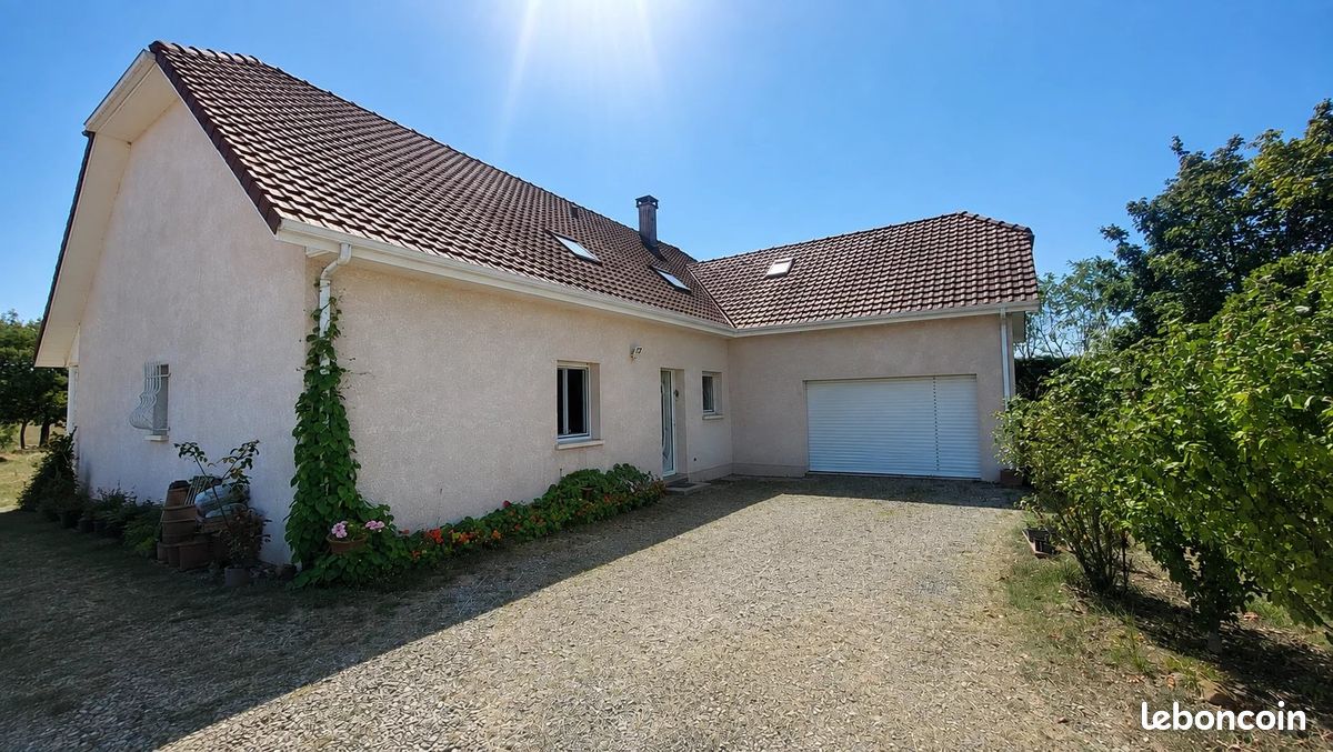 Maison 6 pièces 182 m² · à Lagor · 182 m² · 299 000 €