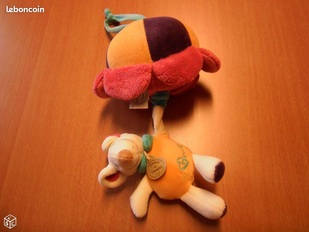 Suspension berceuse musicale doudou et compagnie (image 1)