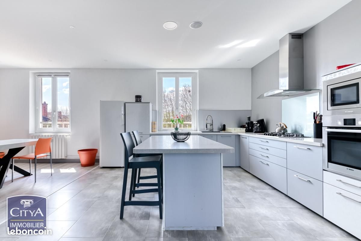 Appartement 5 pièces 123 m² · à Grigny-sur-Rhône · 123 m² · 232 000 €