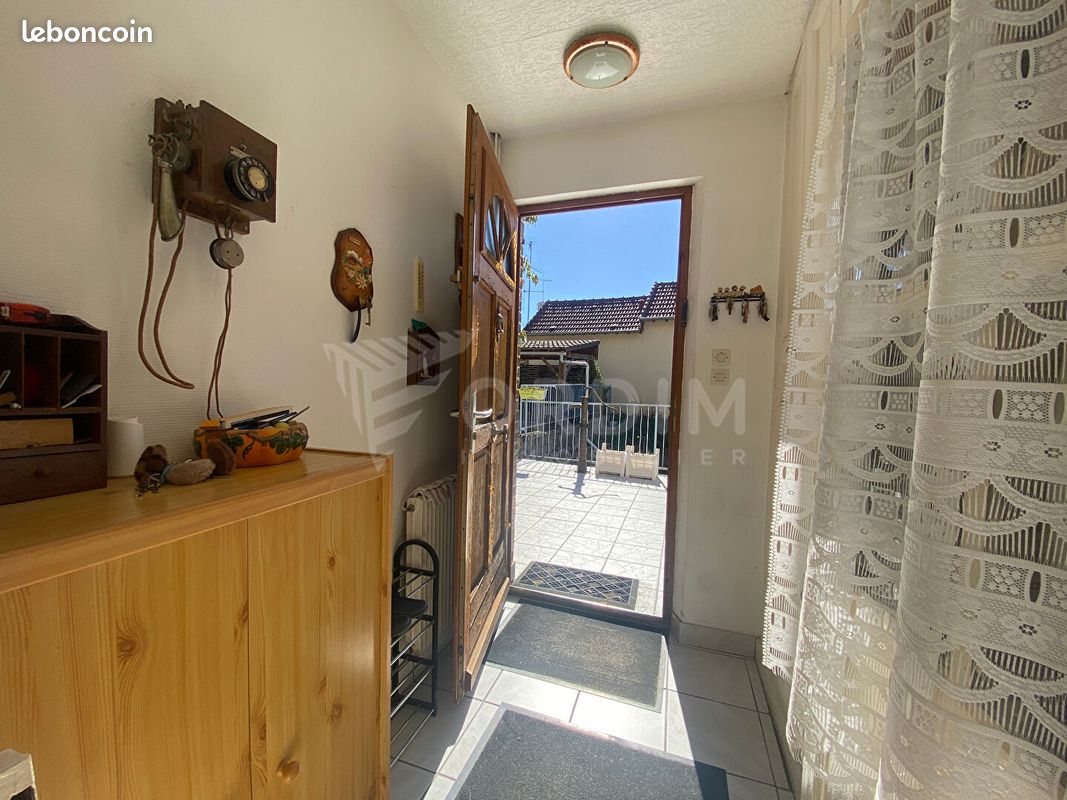 Maison 5 pièces 118 m² · à Charny Orée de Puisaye · 118 m² · 129 000 €