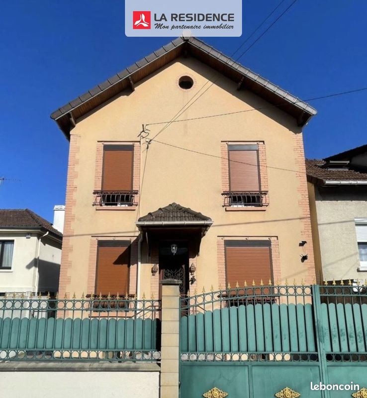 Maison 6 pièces 150 m² · à Saint-Denis · 150 m² · 330 000 €