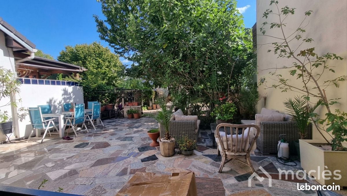 Maison 7 pièces 122 m² · à Aubervilliers · 122 m² · 439 000 €