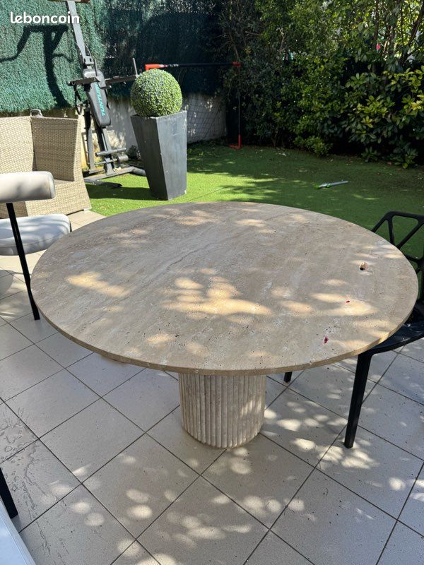 Vend table en marbre (image 1)