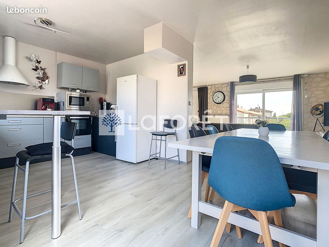 Pavillon 6 pièces 87 m² - Thouars 79100 (image principale 6)