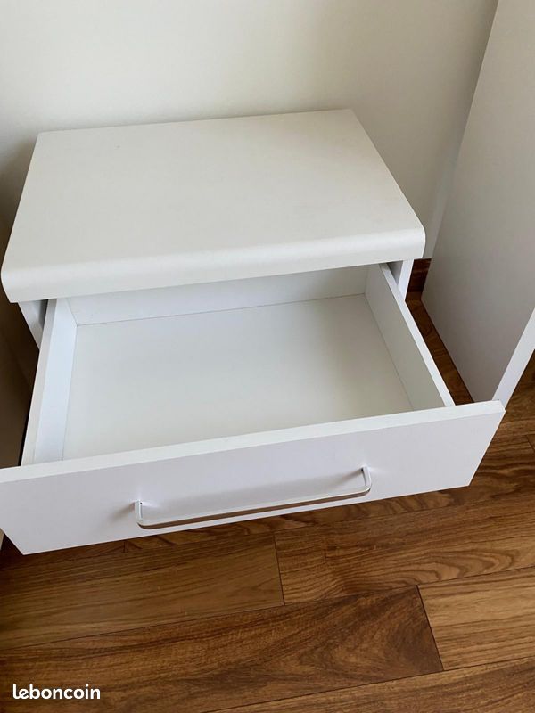 Table de chevet (image 2)