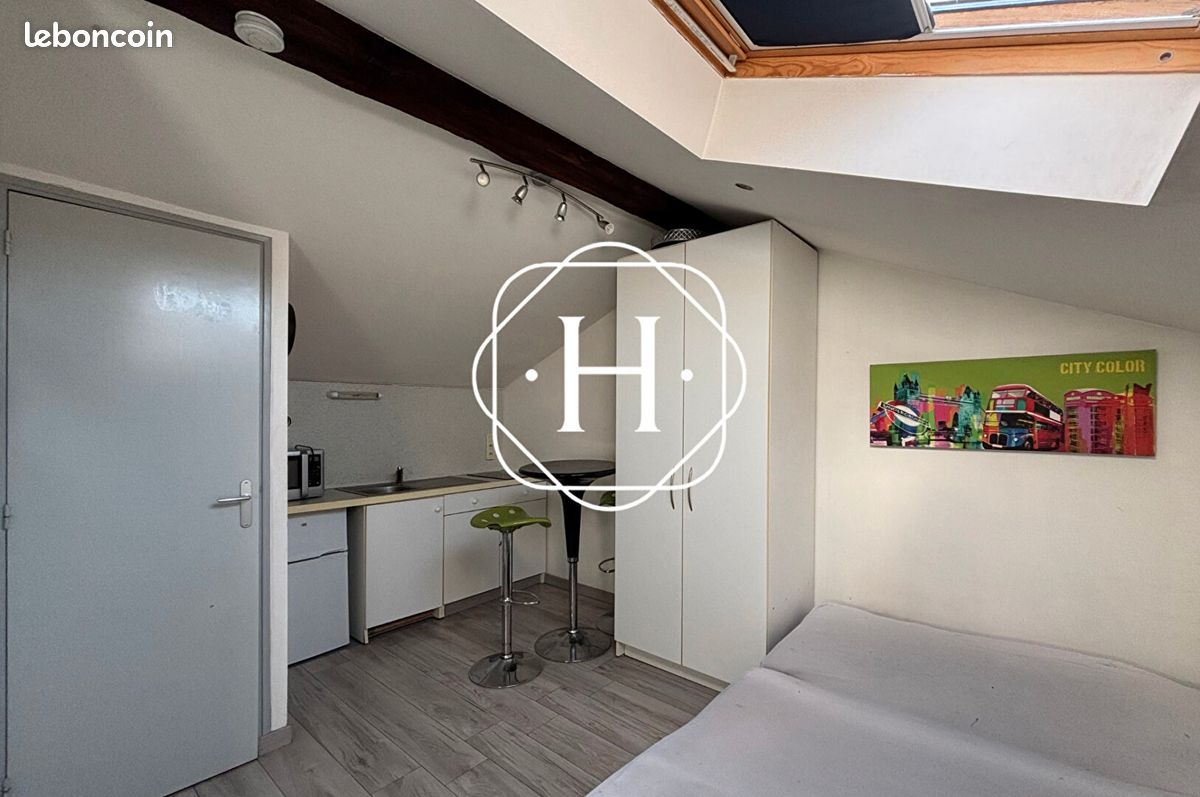 Appartement 1 pièce 13 m² · à Bourg-en-Bresse · 13 m² · 350 €