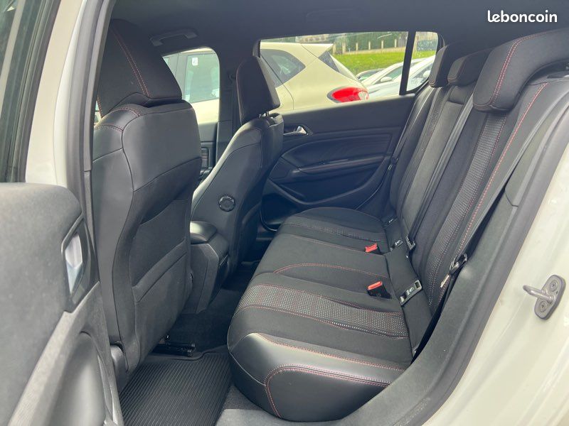 Peugeot 308 Phase II 1.5 BlueHDI 130 cv GT Line / distri neuve (image 4)