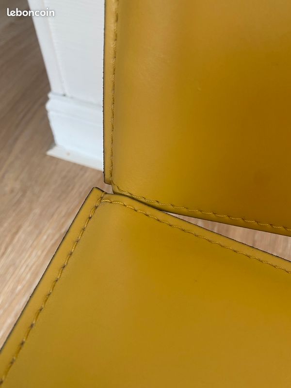 Siège Cinna en cuire jaune (image 5)