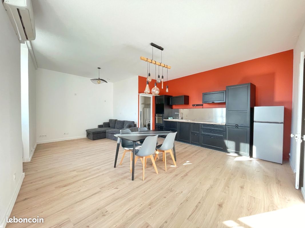 Appartement 3 pièces 80 m² · à Charly · 80 m² · 1 050 €/mois