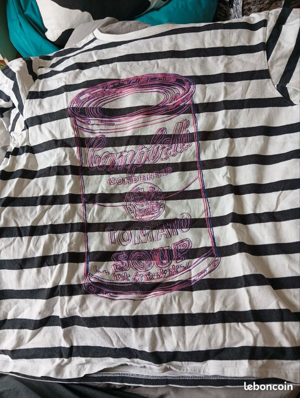 Vente de vêtements (image 1)