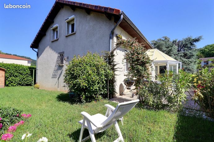Villa 7 pièces 171 m²