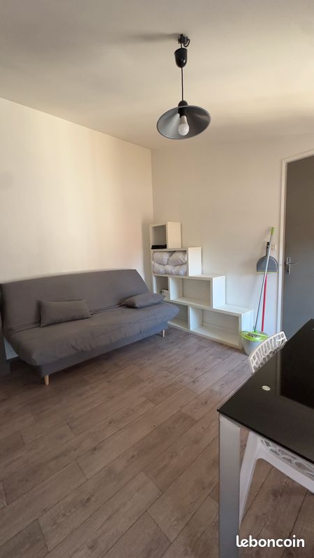 Appartement 1 pièce 15 m² · à Poitiers · 14,5 m² · 380 €