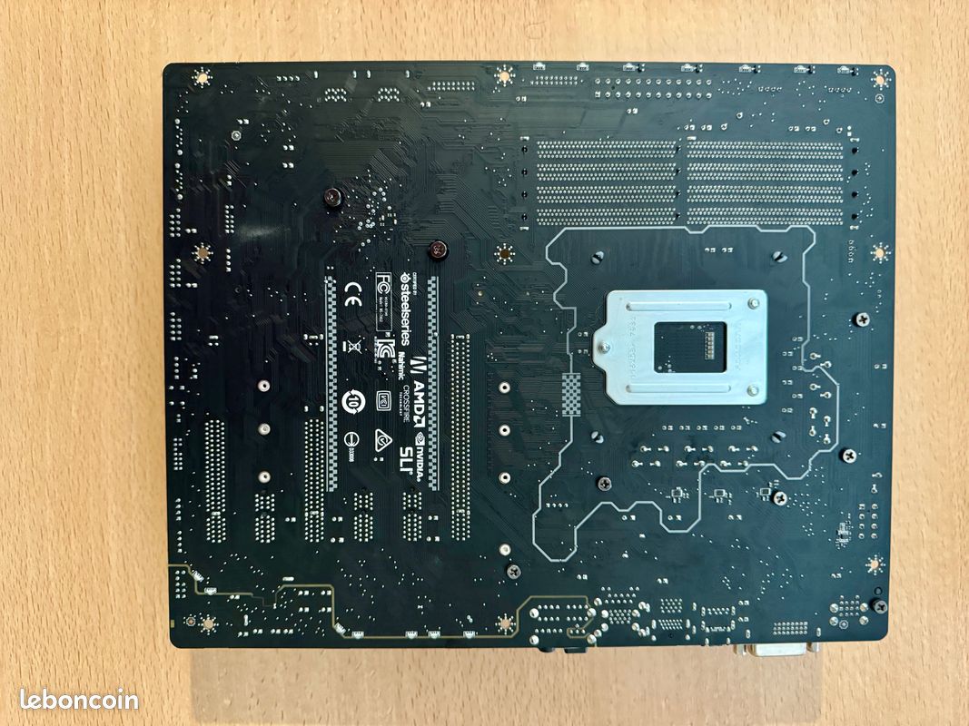 MSI Z270 Gaming Pro Carbon (image 2)