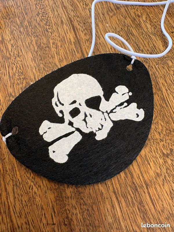 10 cache-œil pirate (image 3)