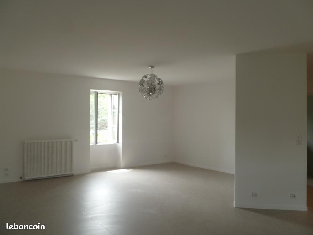 Appartement 3 pièces 89 m² · à Cajarc · 89 m² · 700 €