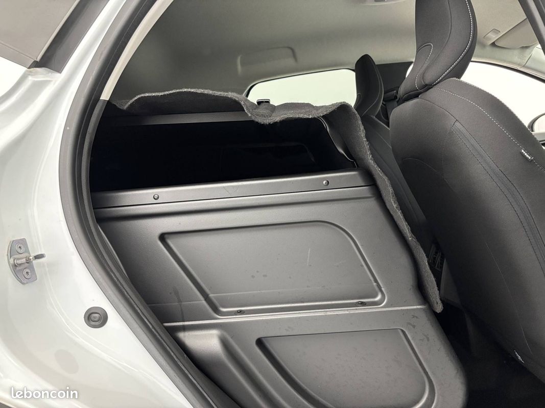 RENAULT Captur E-Tech full hybrid 145 Evolution (image 16)