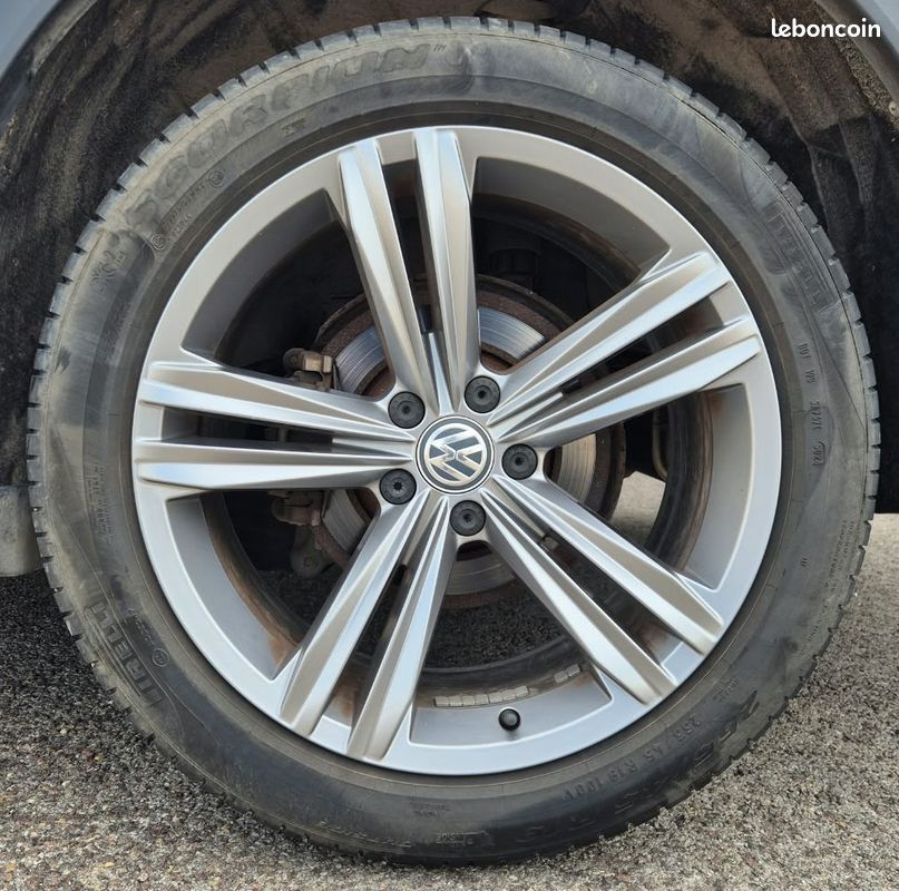 VOLKSWAGEN TIGUAN 2.0 TDI 150 CARAT - R-Line int/ext - Attelage électrique (image 21)