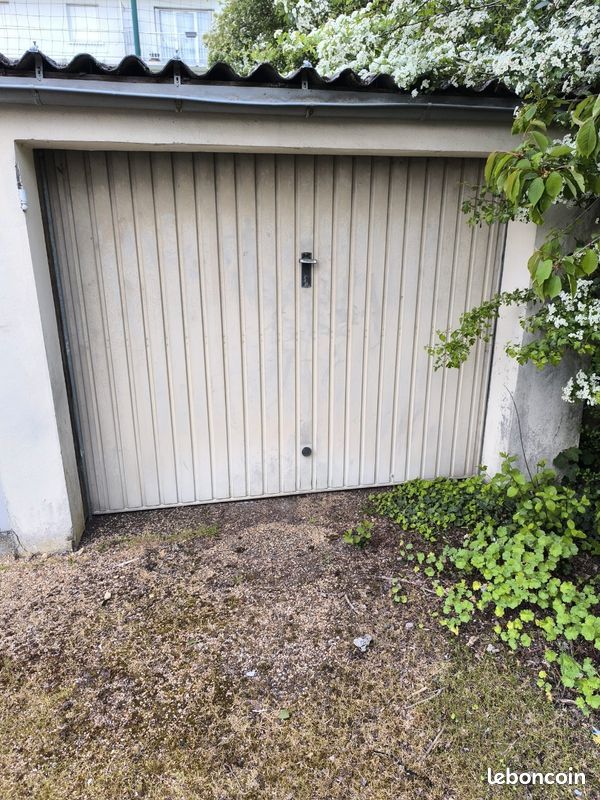 Garage · à Dreux · 12 000 €
