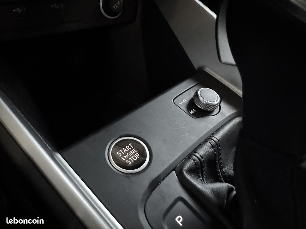 AUDI A1 Sportback 30 TFSI 110 ch S tronic 7 Advanced (image 26)