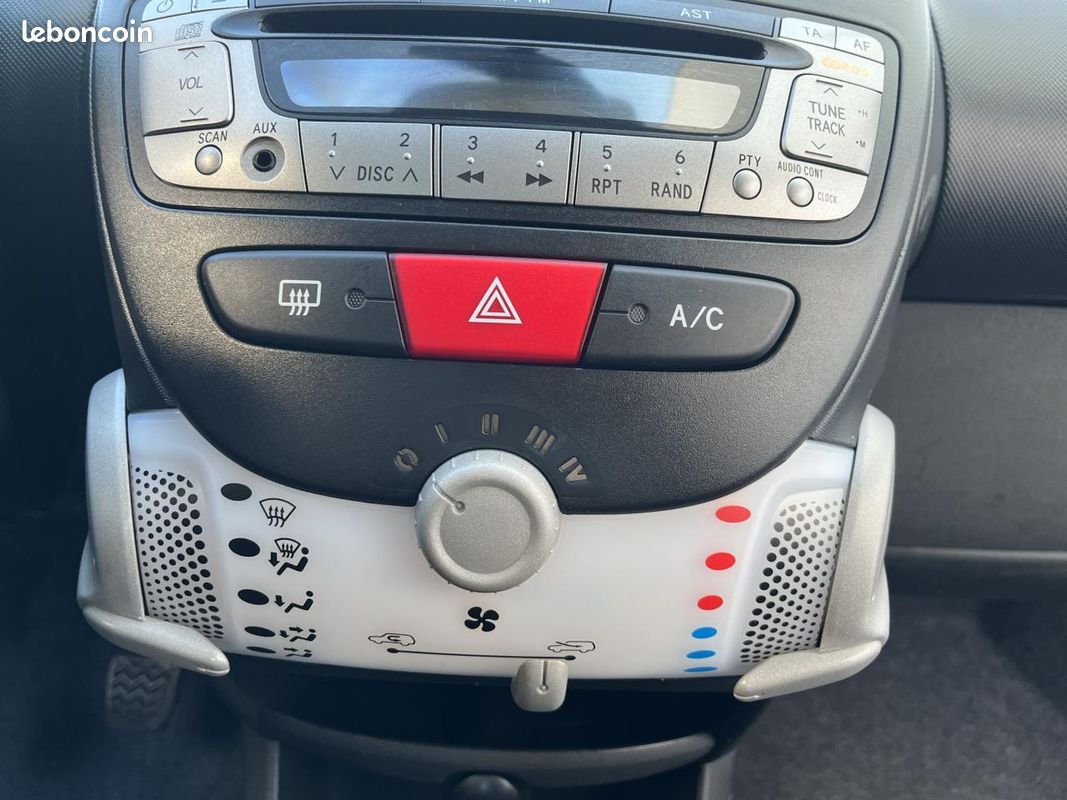 CITROEN C1 1.0i TENDANCE MOTEUR A CHAINE GARANTIE 12 MOIS (image 23)