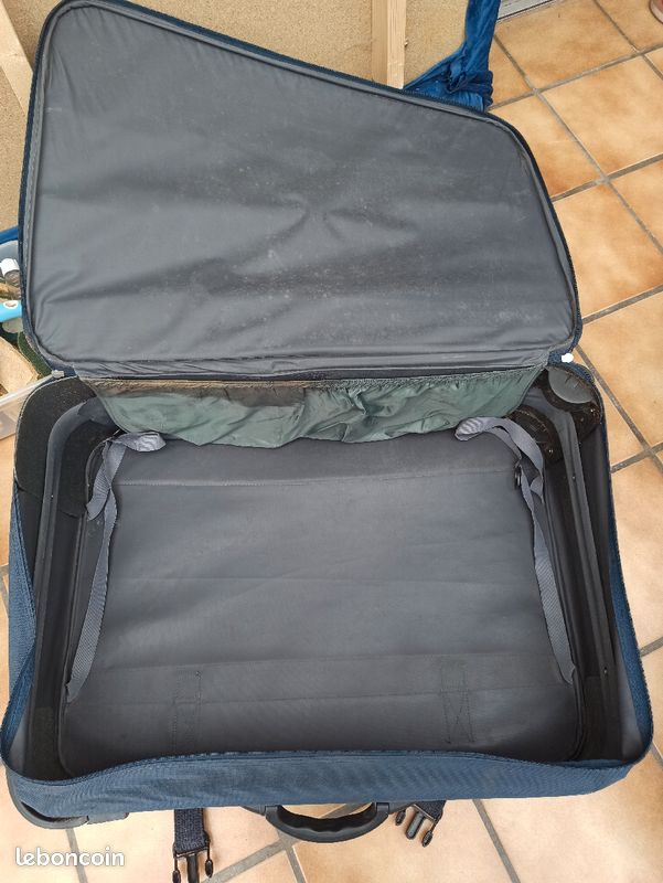 Valise bleue (image 2)