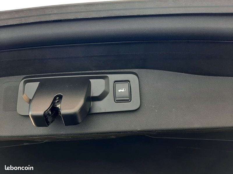 Renault AUSTRAL 1.2 E-TECH FULL HYBRID 200CH ICONIC (image 9)
