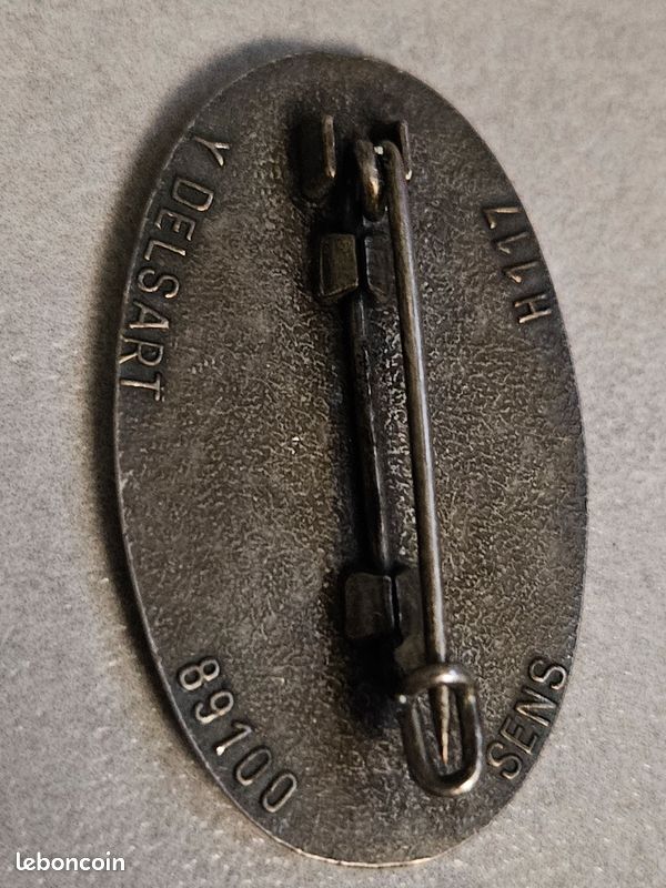 INSIGNE DU GROUPES FRANCS DU 115 ° REGIMENT INFANTERIE EN 1940 Chobillon  Item 10382217