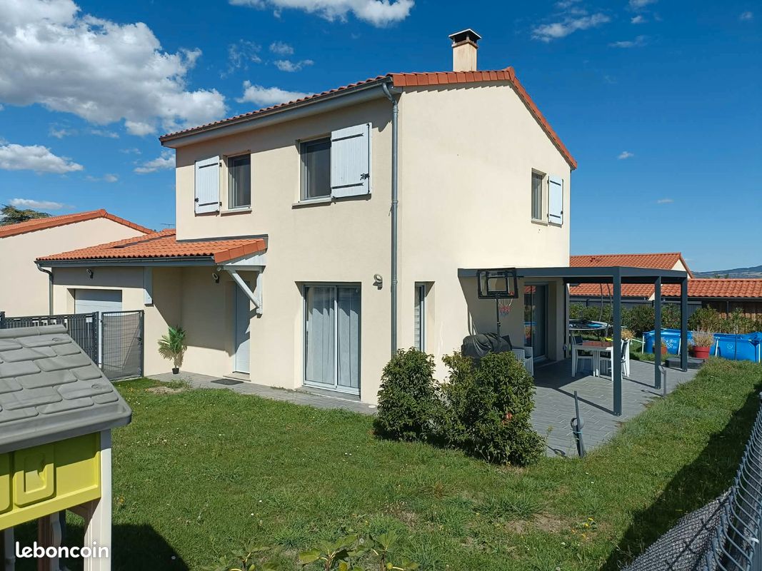 Maison 4 pièces 93 m² · à Plauzat · 93 m² · 305 000 €