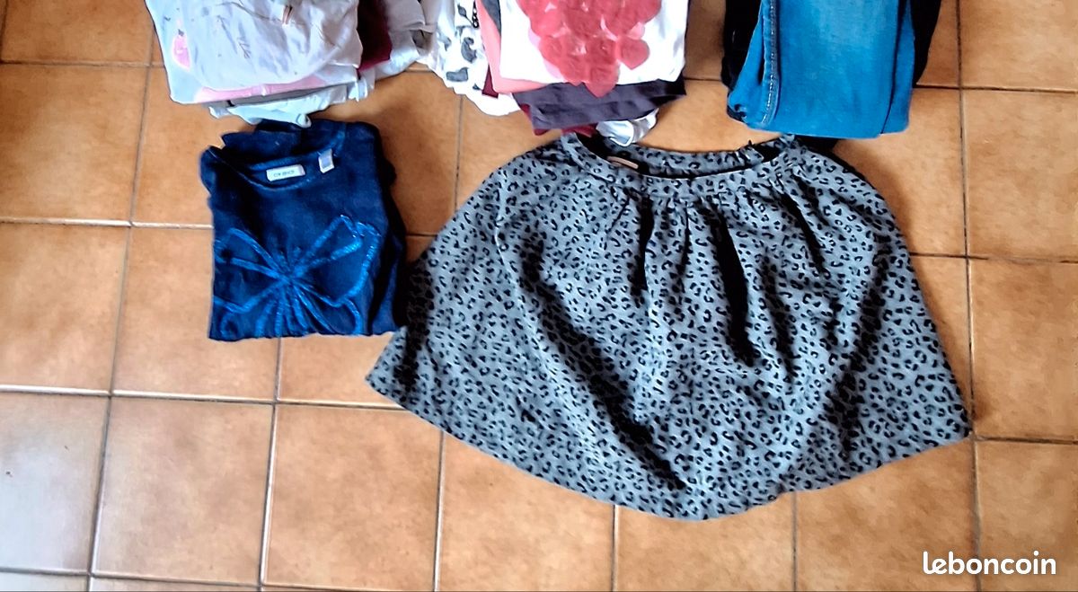Lot de 31 vêtements été automne filles Taille 12 ans (image 4)